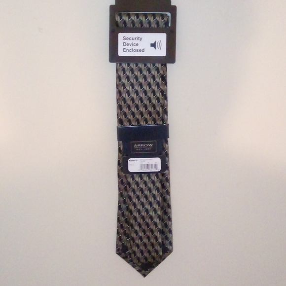 Brand New with Tags Arrow USA 1851 Taupe Style Tie - Picture 2 of 8